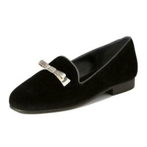 Velvet smoking slippers with metal bow